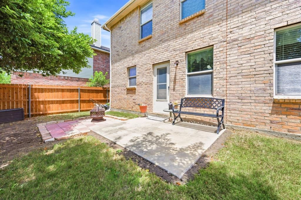 1828 Kittredge Way, Fort Worth