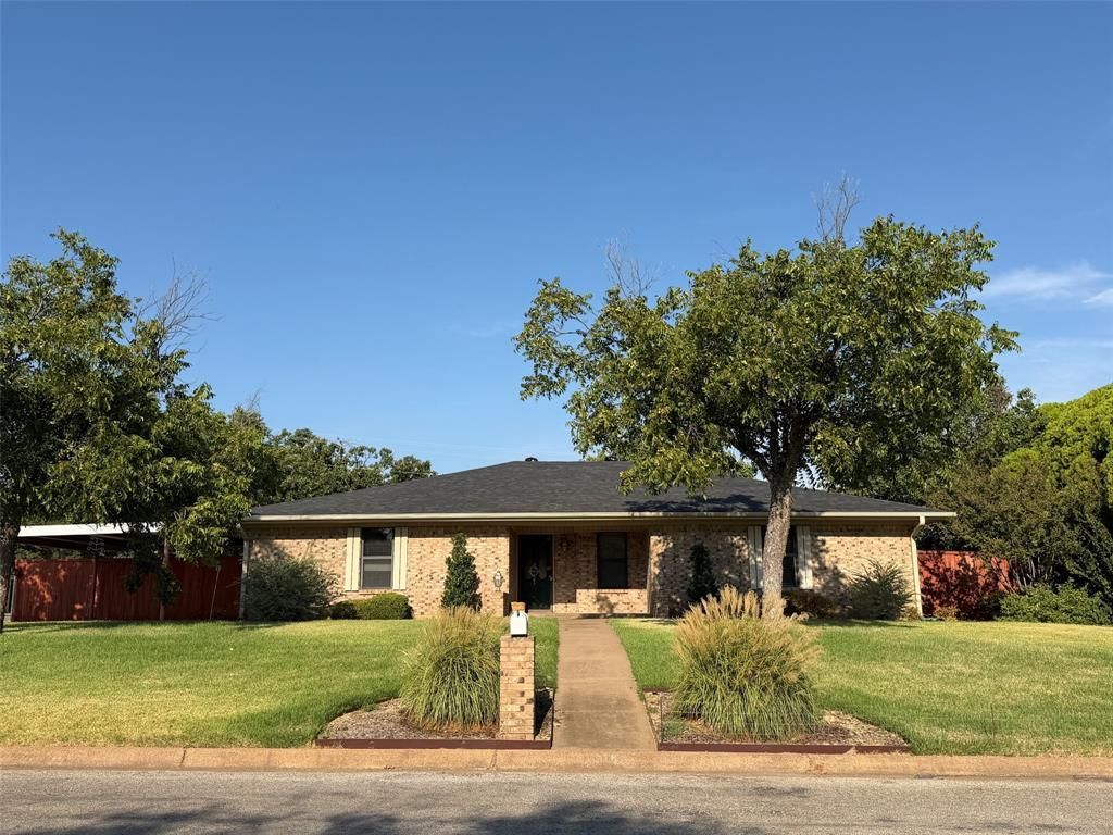 1016 Cliff Drive, Graham