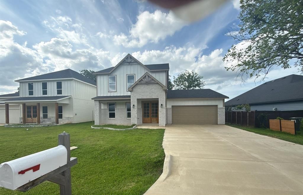 1997 Lakeview Drive, Tool