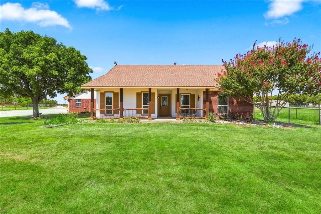 11555 Plainview Road, Krum