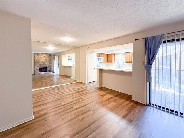 15221 Berry Trail #106, Dallas