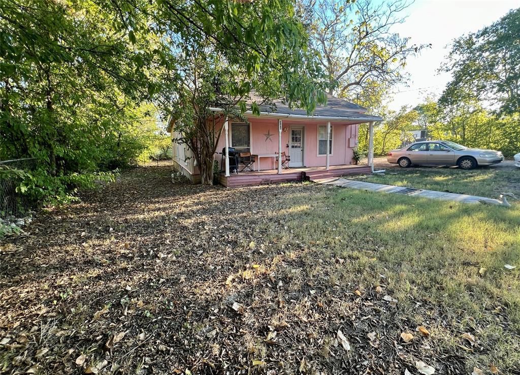 301 Dogwood Avenue, Princeton