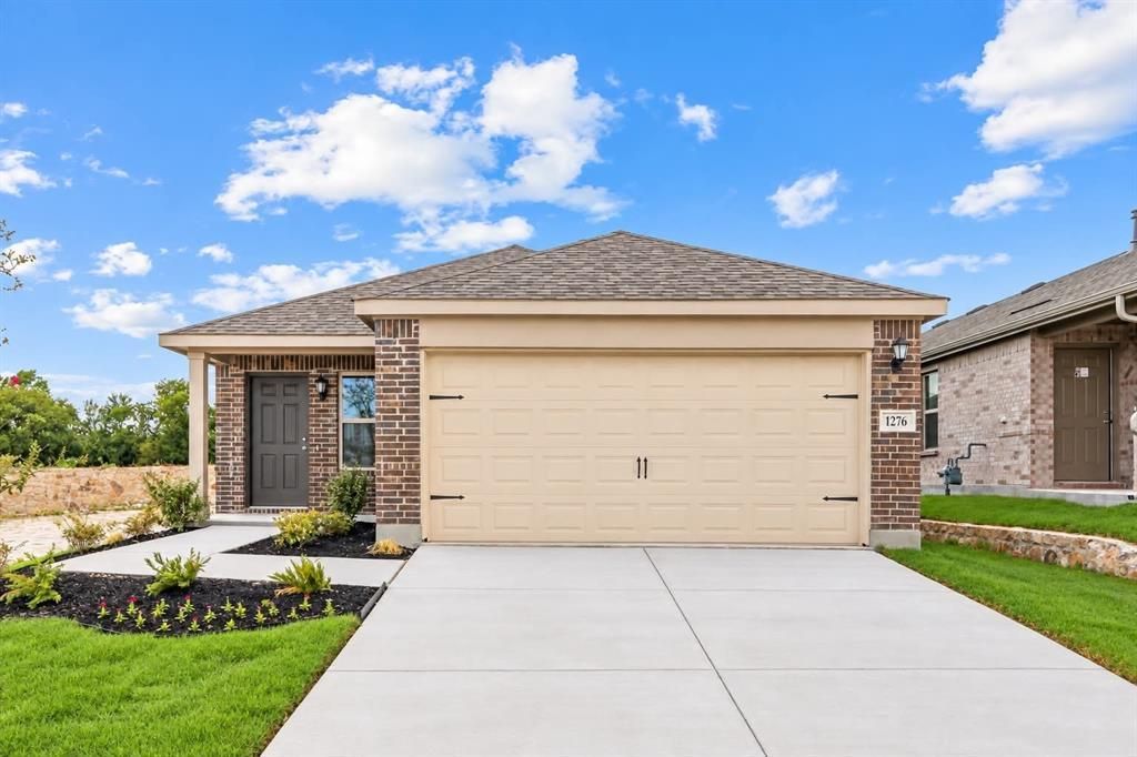 1276 Wild Cherry Way, Van Alstyne