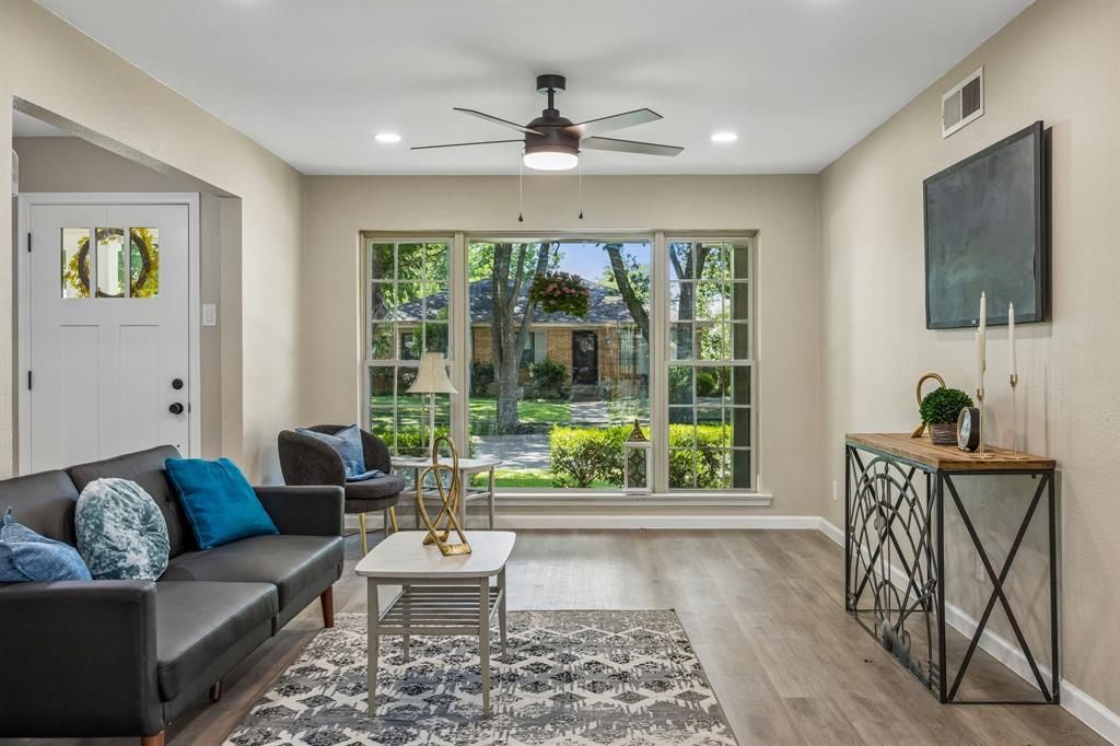 1725 Bardfield Avenue, Garland