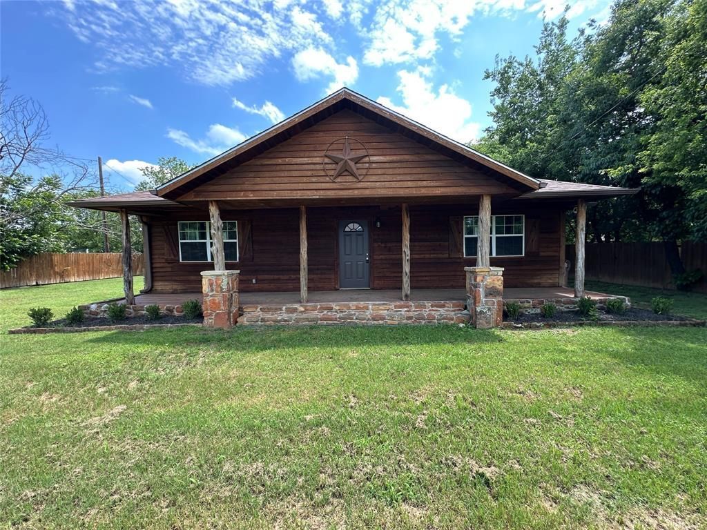 1114 14th Street, Mineral Wells
