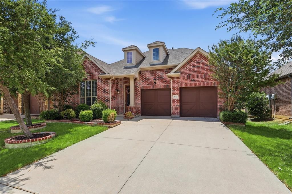 4332 Old Grove Way, Fort Worth