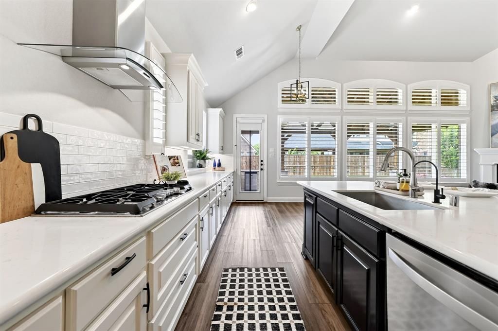 208 Lenten Rose Drive, Wylie