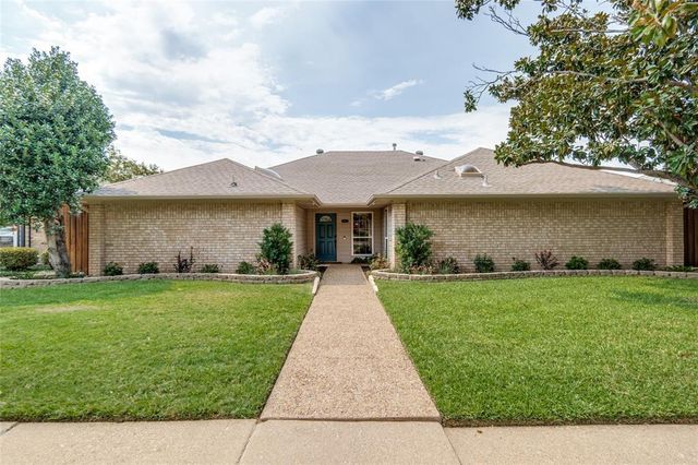 6204 La Cosa Drive, Dallas