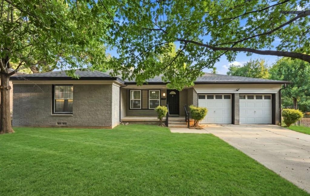 1706 Henderson Court, Irving