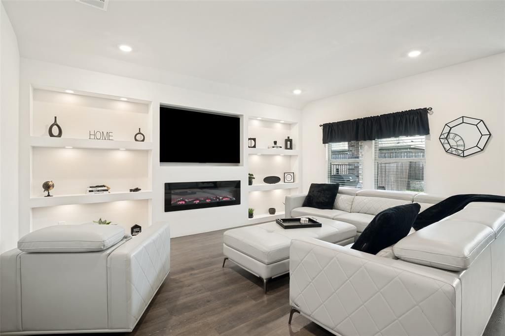 3413 Perman Drive, Mesquite