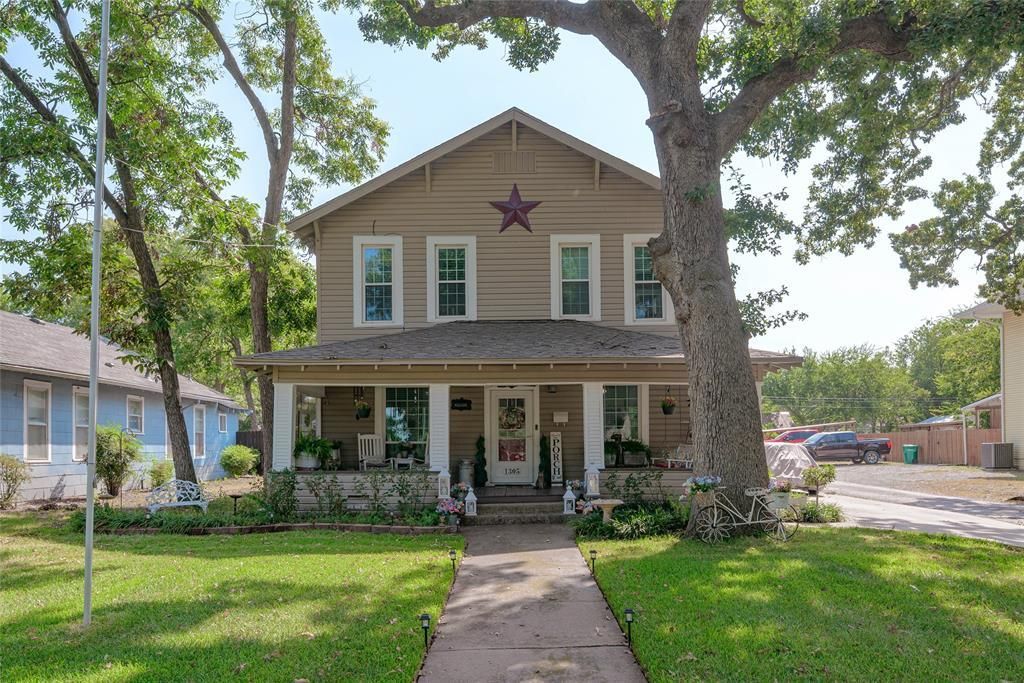 1305 S Crockett Street, Sherman