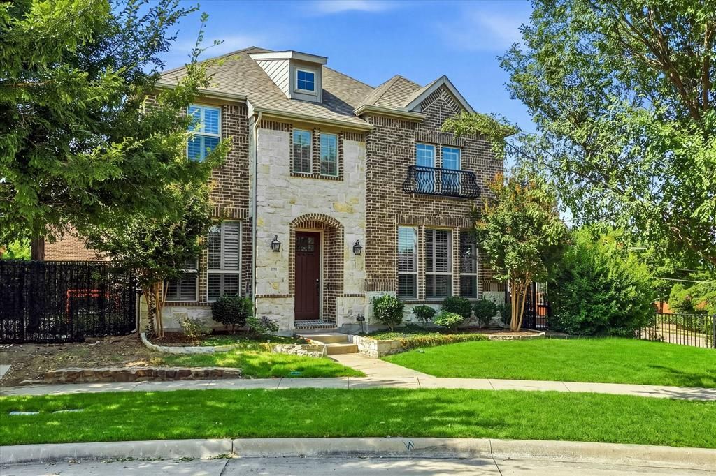 291 Moorland Drive, Richardson