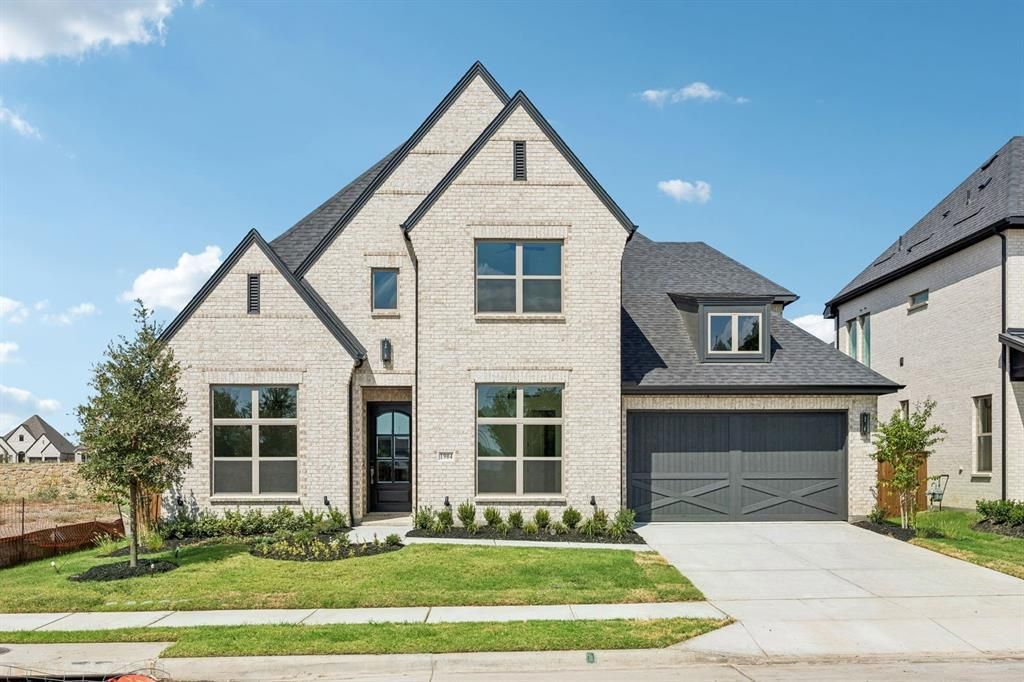 1904 Greenwich, Celina
