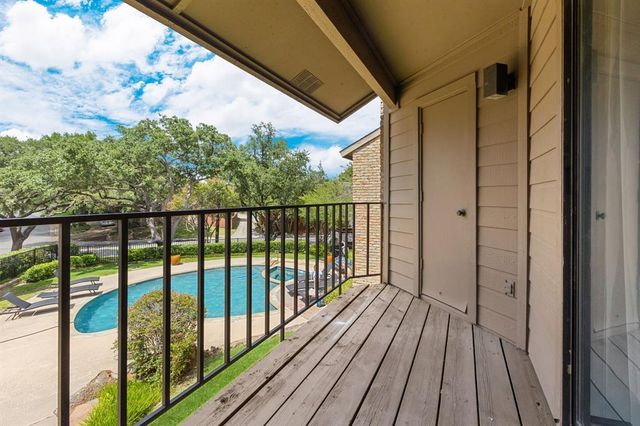 15221 Berry Trail 304, Dallas