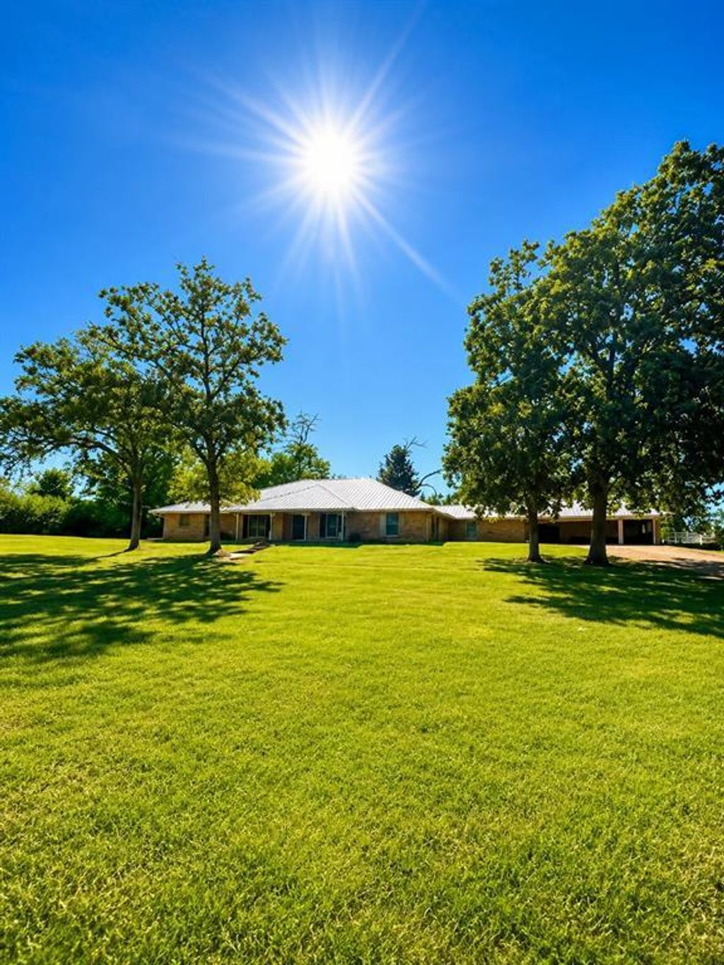 1092 An County Road 318, Frankston
