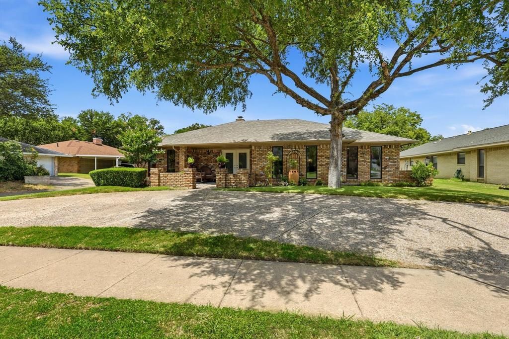 625 Bellah Drive, Irving