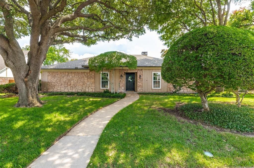 2212 Kirby Drive, Plano