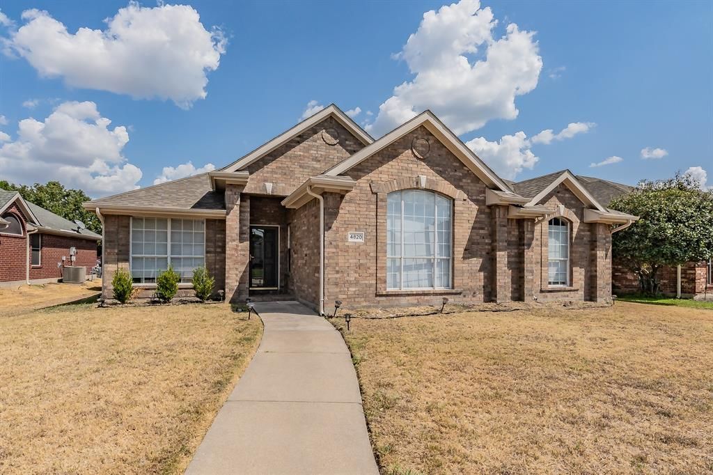 4820 Thames Drive, Grand Prairie
