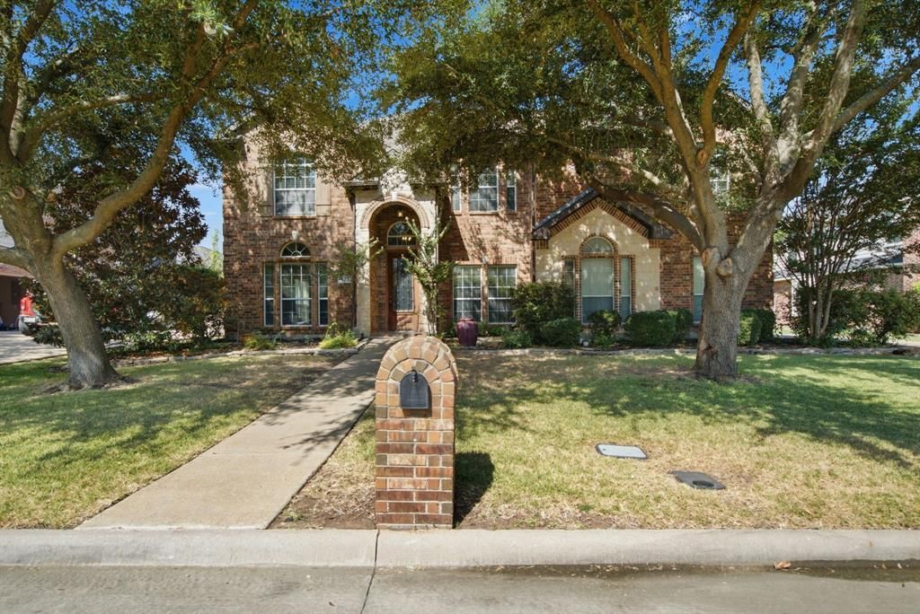 625 Hammond Drive, Mansfield