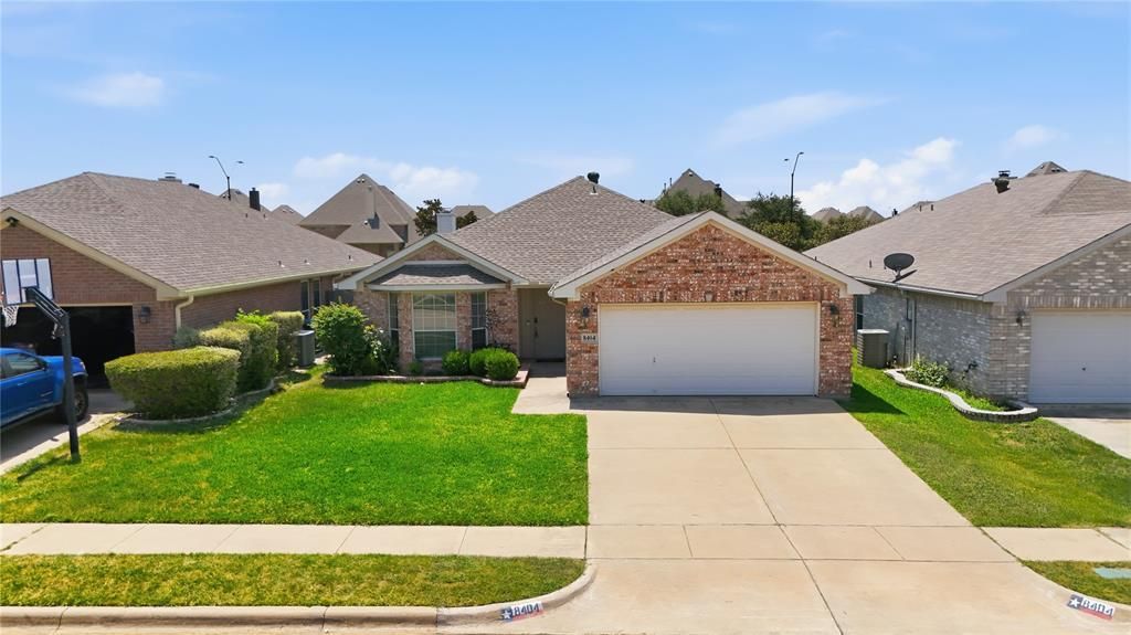 8404 Bowspirit Lane, Fort Worth