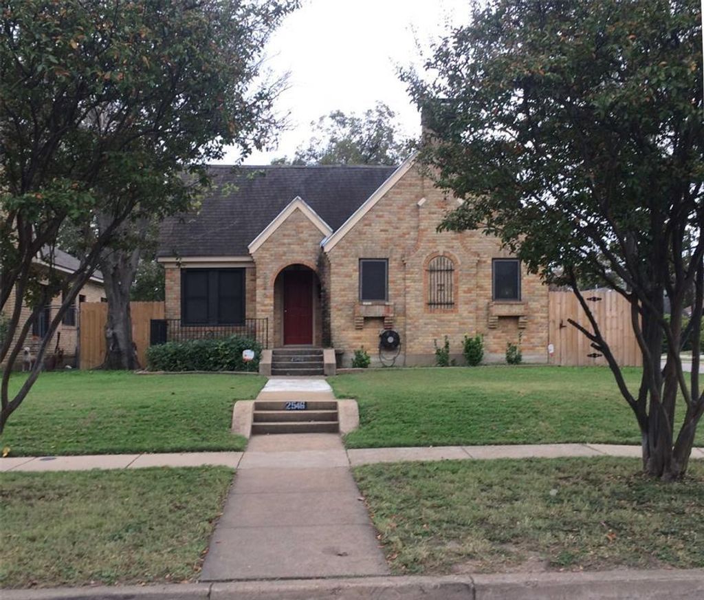 2546 Gladstone Drive, Dallas