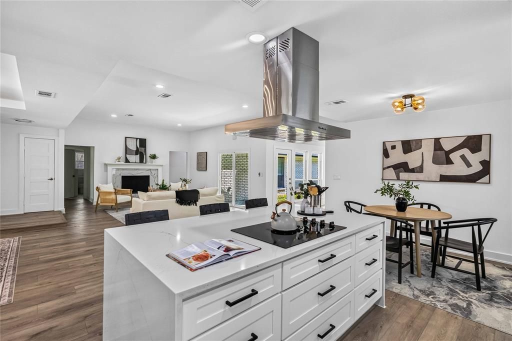 6226 La Cosa Drive, Dallas