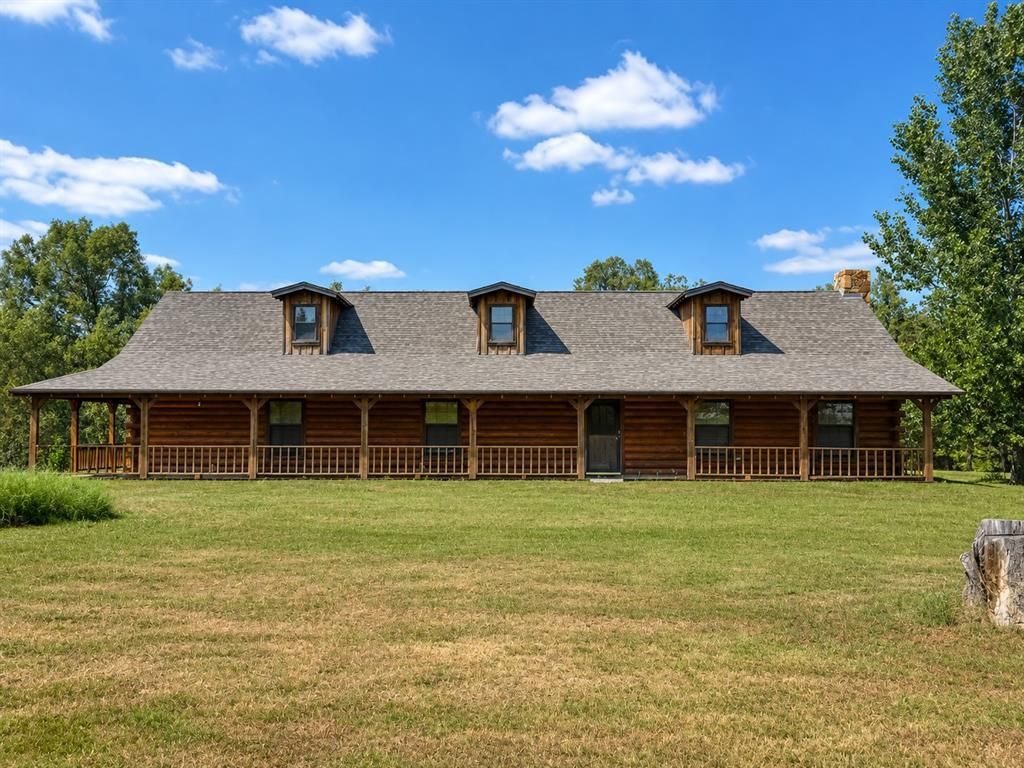 6260 Farm Road 197, Arthur City