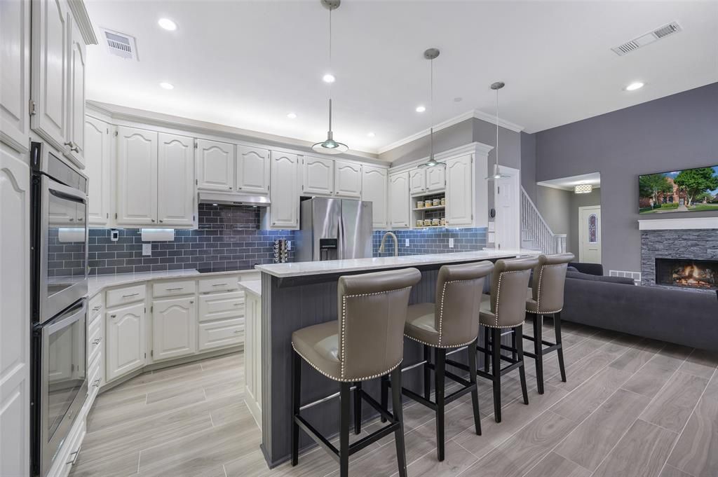 17060 Upper Bay Road, Addison
