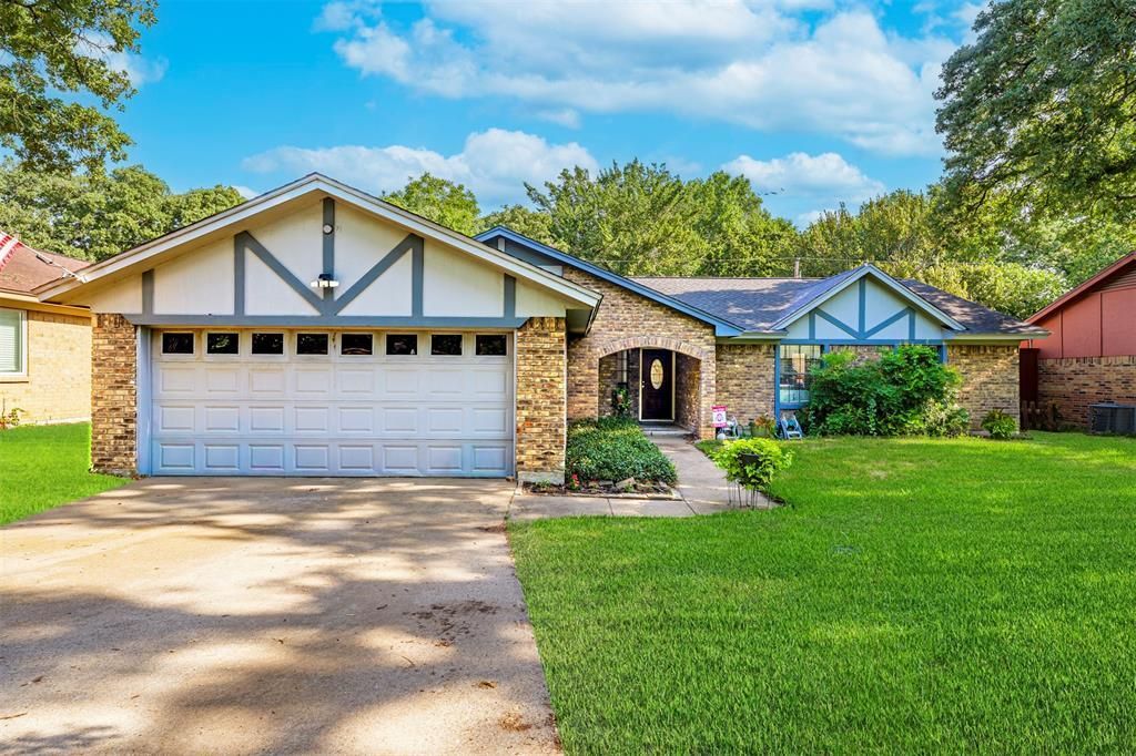 5903 Pleasant Wood Trail, Arlington