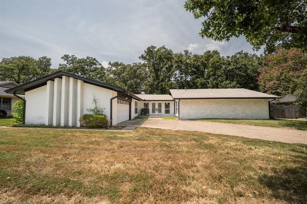 316 Woodcrest Circle, Sulphur Springs