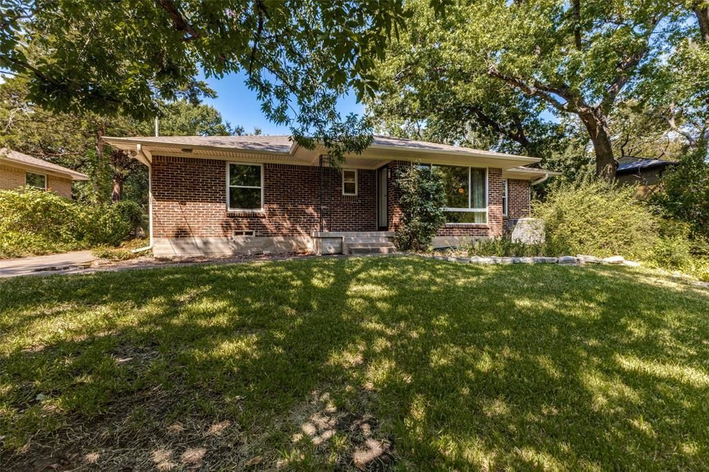 605 S Ravinia Drive, Dallas
