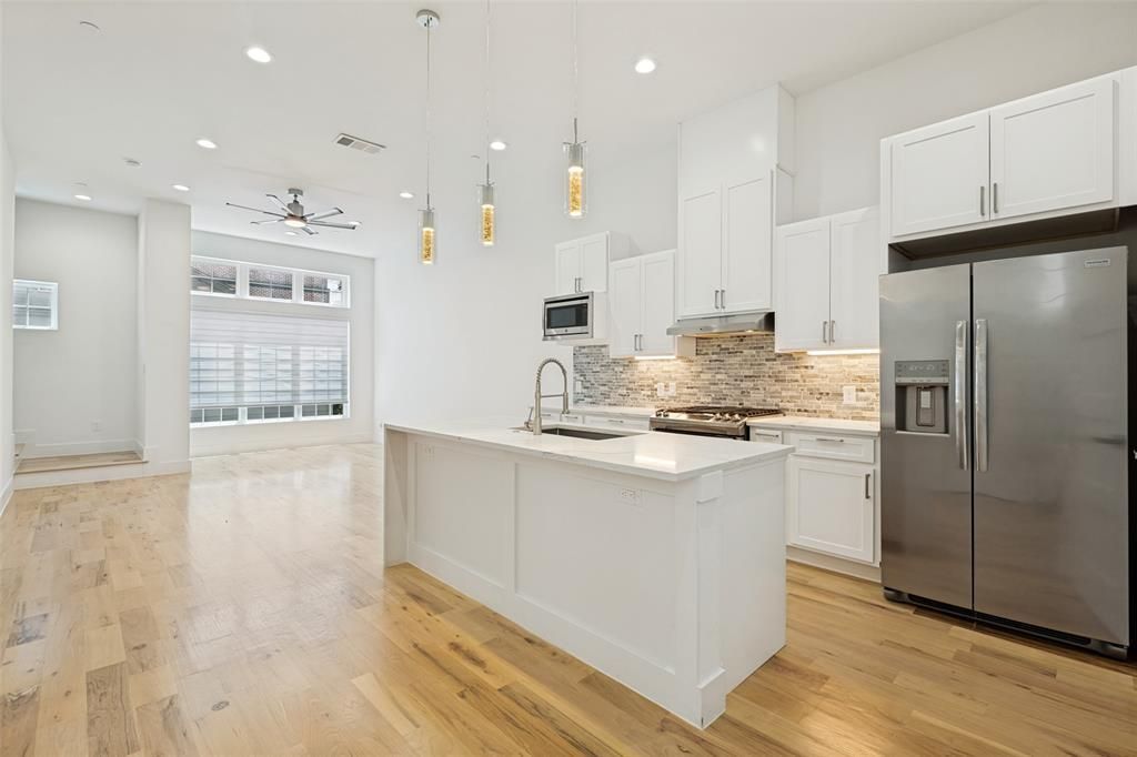 1910 Caddo Street B102, Dallas