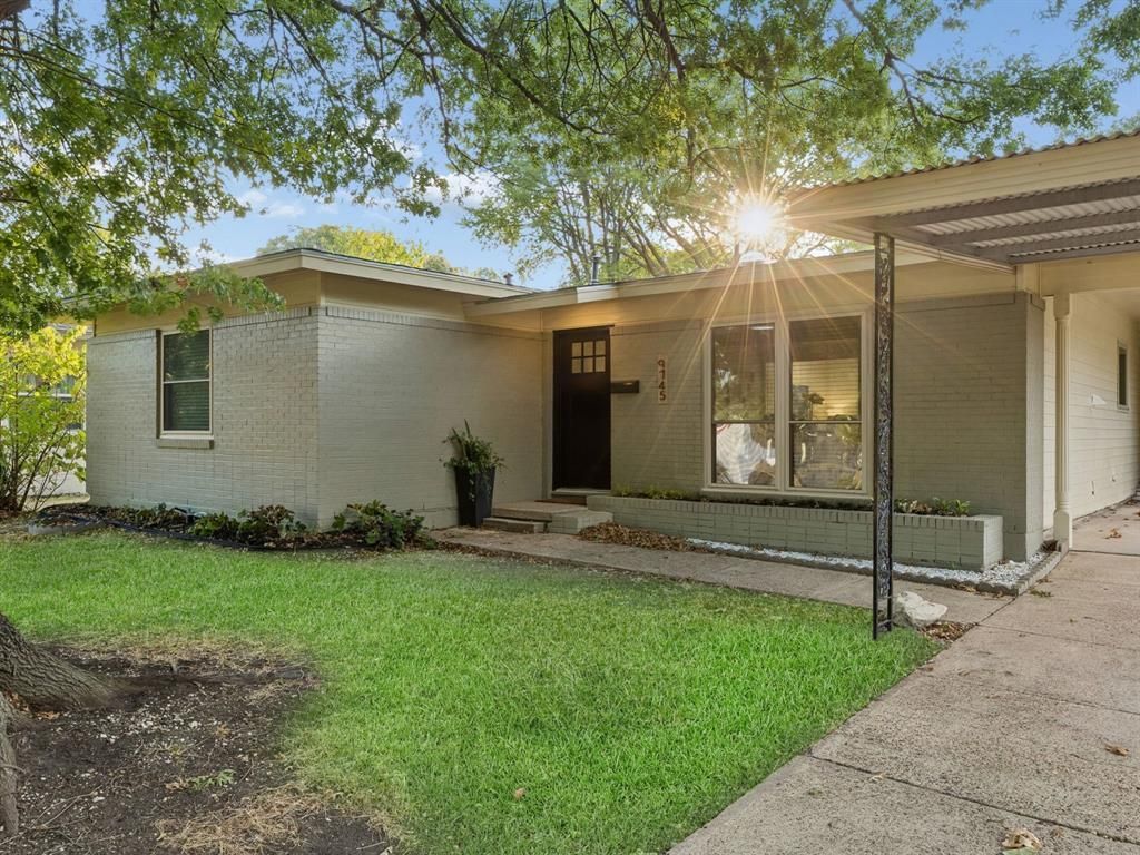 9745 Ash Creek Drive, Dallas