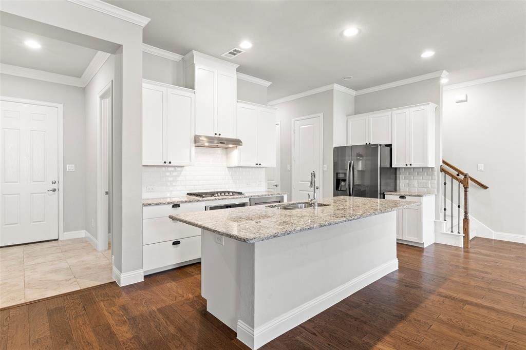 8169 Snapdragon Way, Dallas
