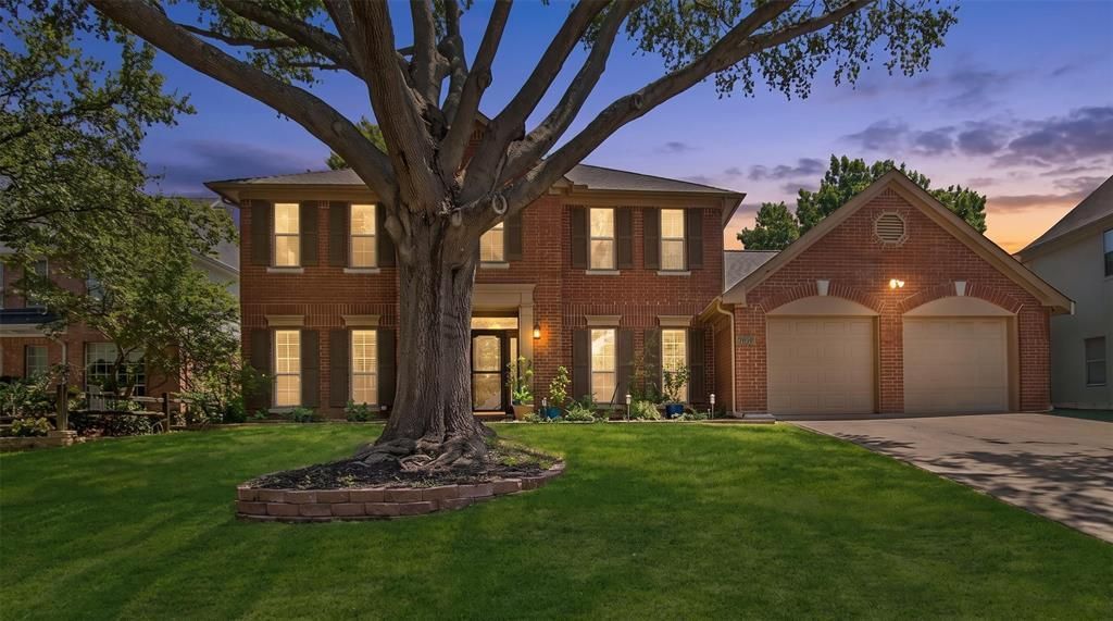 1086 Woodbriar Drive, Grapevine