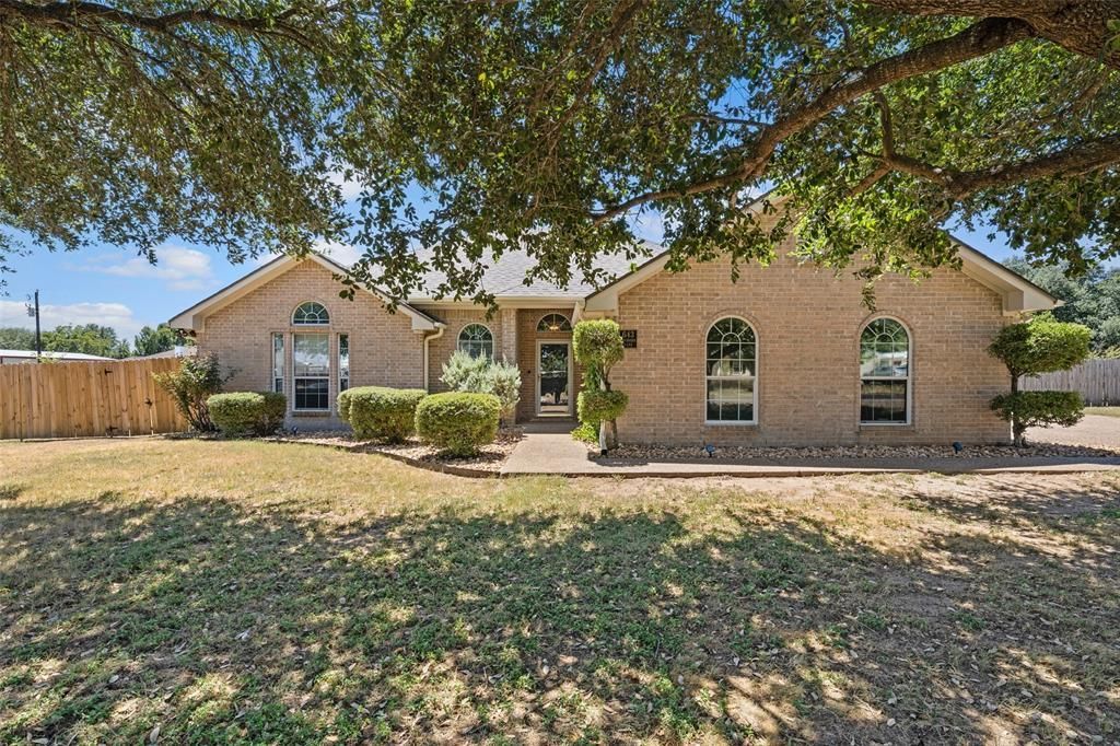 643 Woodard Lane, Bruceville Eddy