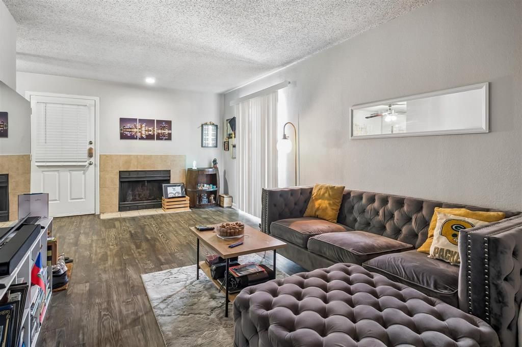 4502 Gaston Avenue 320, Dallas