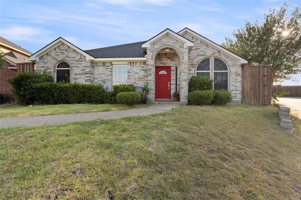 1302 Ryan Drive, Mesquite