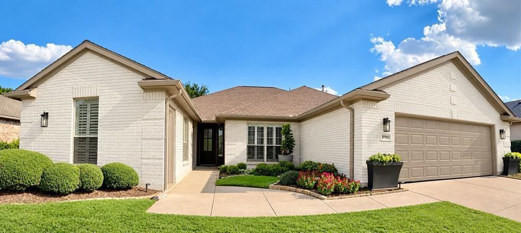 8901 Crestview Drive, Denton