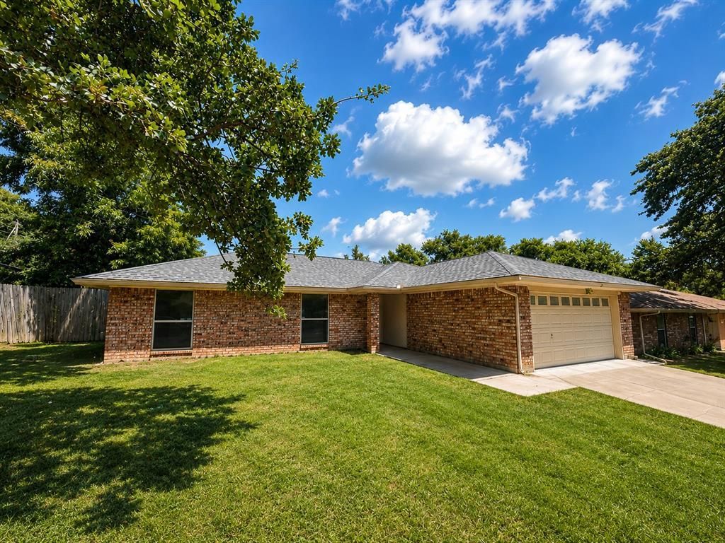 5921 Woodmeadow Drive, Arlington