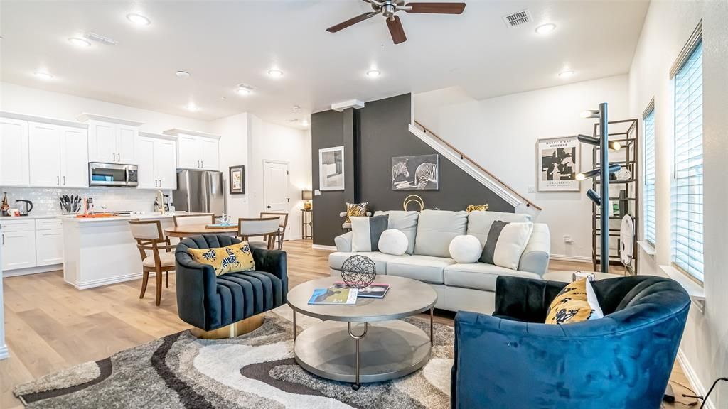 1217 Beaconsfield Lane 803, Arlington