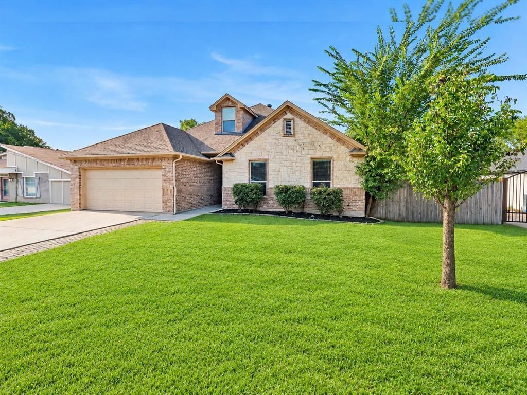 7608 Frankie B Street, North Richland Hills
