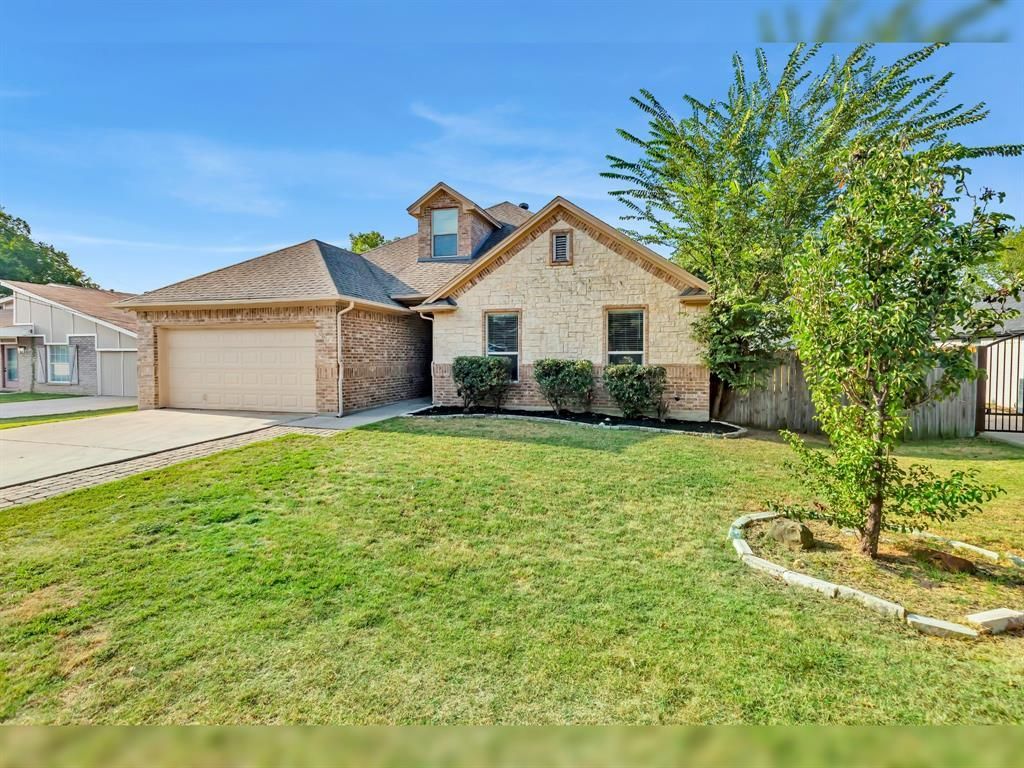 7608 Frankie B Street, North Richland Hills