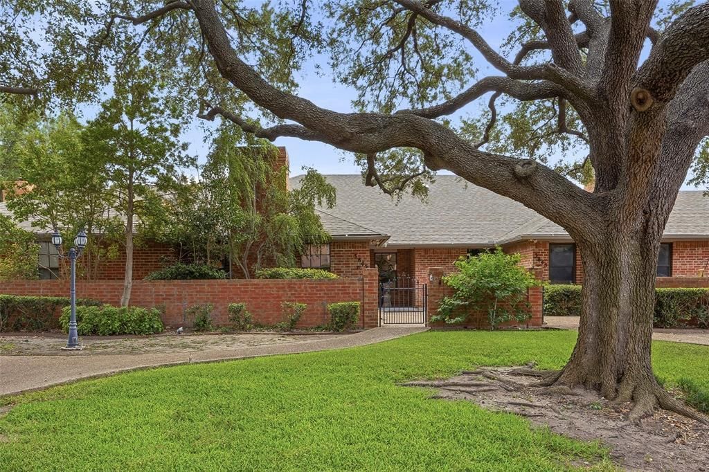 5845 Westhaven Drive B, Fort Worth