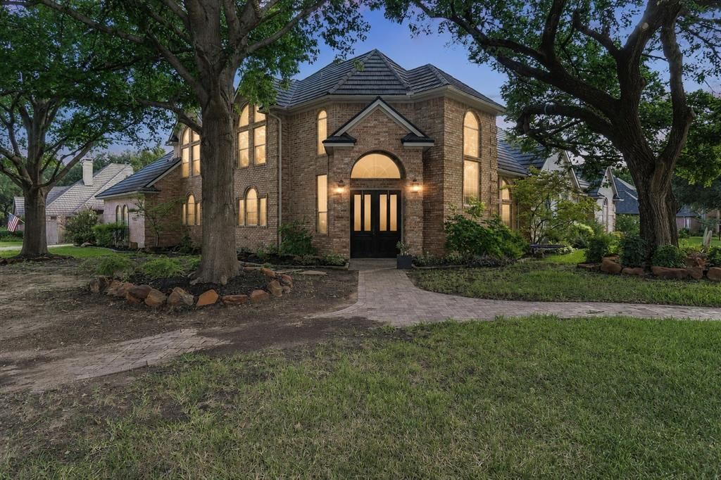 2700 Cottonwood Lane, Colleyville