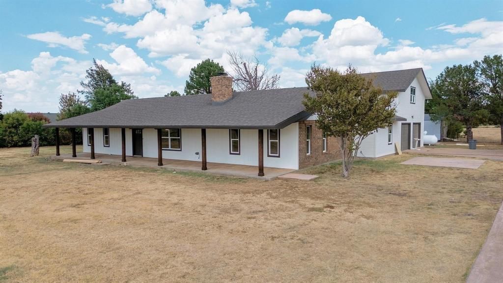 141 Southfork Drive, Tuscola