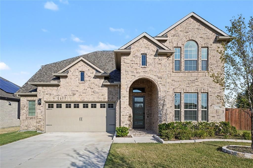 1830 Silver Birch Road, Waxahachie