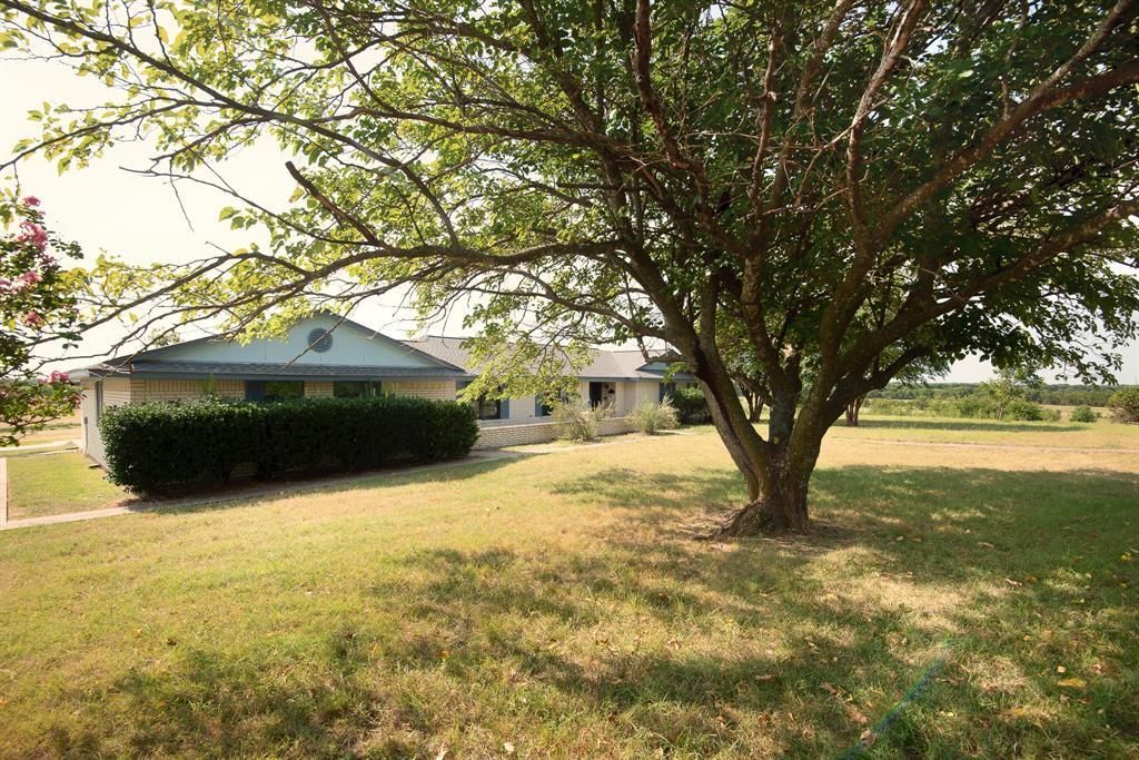 6883 County Road 4098, Kaufman
