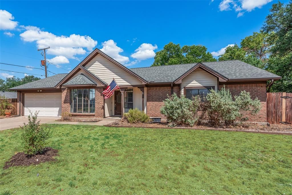2809 Sarah Drive, Pantego