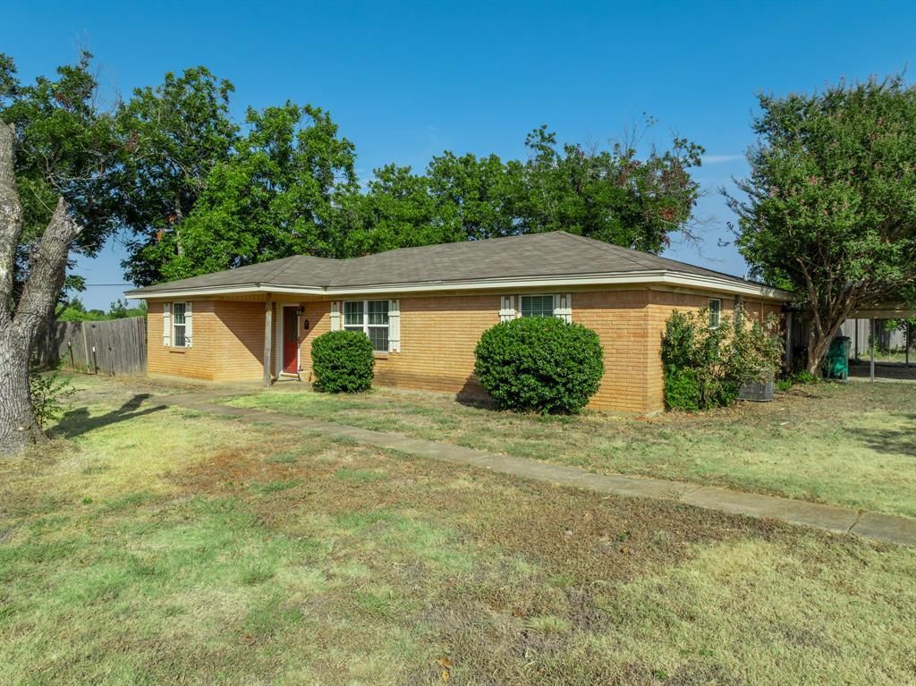 205 Rabbit Run, Woodway